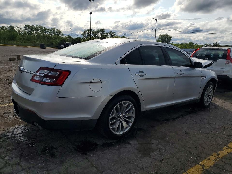 Снимка 3 от търг – 2014 FORD TAURUS с VIN 1FAHP2F81EG105092