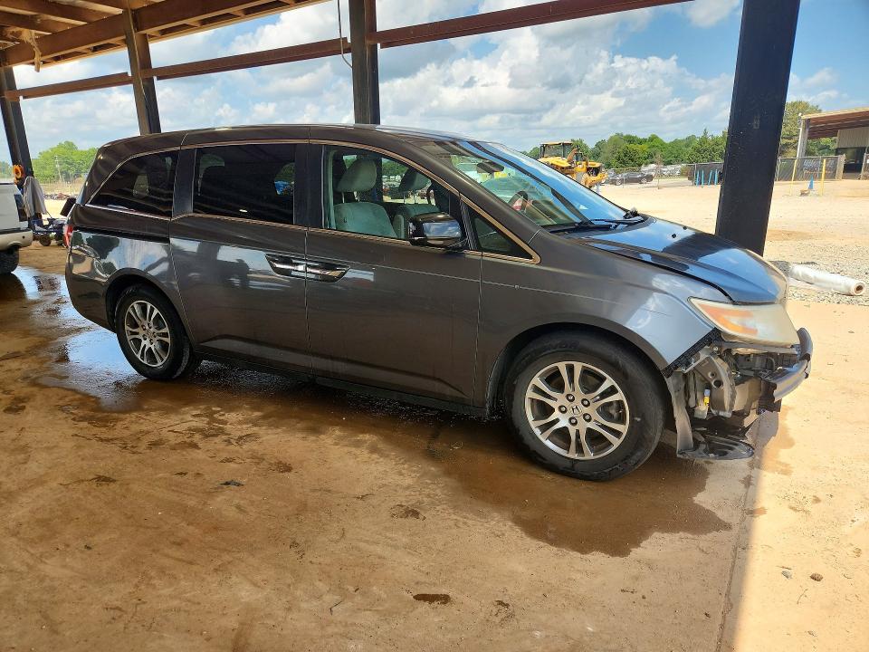 Photo 4 from auction – 2013 HONDA ODYSSEY with VIN 5FNRL5H42DB051252