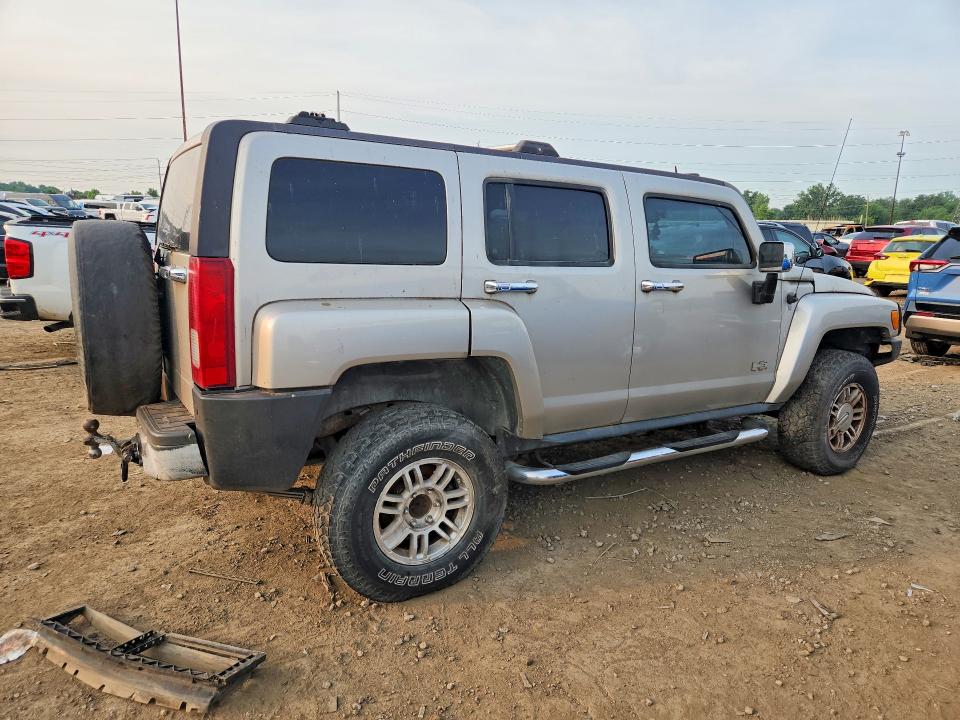 Photo 3 from auction – 2006 HUMMER H3 with VIN 5GTDN136968303919