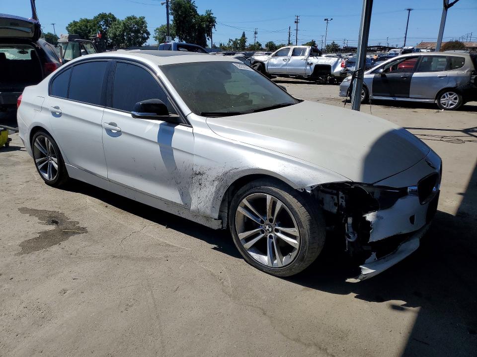 Photo 4 from auction – 2015 BMW 328 with VIN WBA3C1C59FK123338