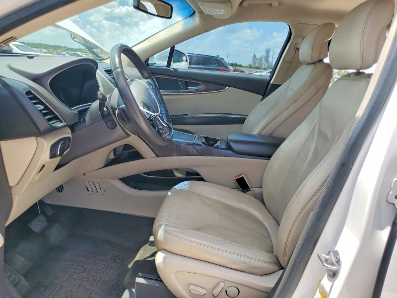 Photo 7 from auction – 2016 LINCOLN MKX with VIN 2LMTJ6KR4GBL63919