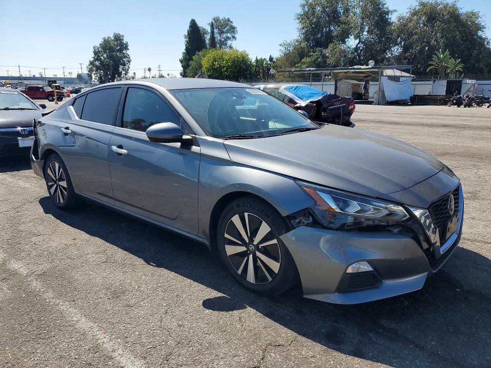 Photo 4 from auction – 2022 NISSAN ALTIMA with VIN 1N4BL4DV1NN318433
