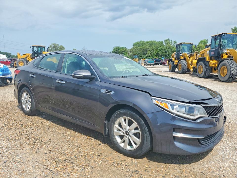 Photo 4 from auction – 2017 KIA OPTIMA with VIN KNAGT4L34H5156136
