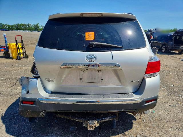 Photo 6 from auction – 2012 TOYOTA HIGHLANDER with VIN 5TDBK3EH6CS117442