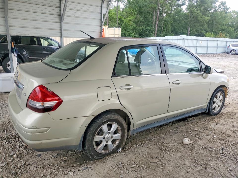 Photo 3 from auction – 2007 NISSAN VERSA with VIN 3N1BC11E67L425268
