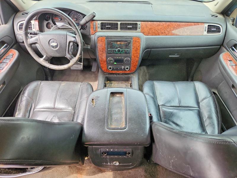 Photo 8 from auction – 2008 CHEVROLET TAHOE with VIN 1GNFC13048R257308