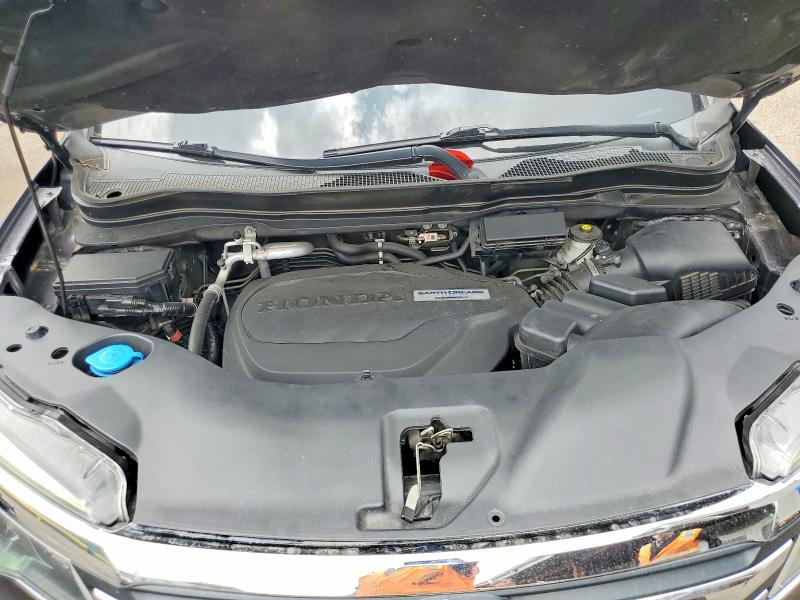 Photo 12 from auction – 2018 HONDA PILOT with VIN 5FNYF6H55JB072531
