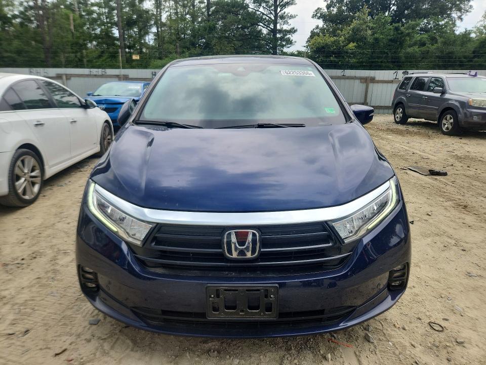 Photo 5 from auction – 2023 HONDA ODYSSEY with VIN 5FNRL6H85PB073971