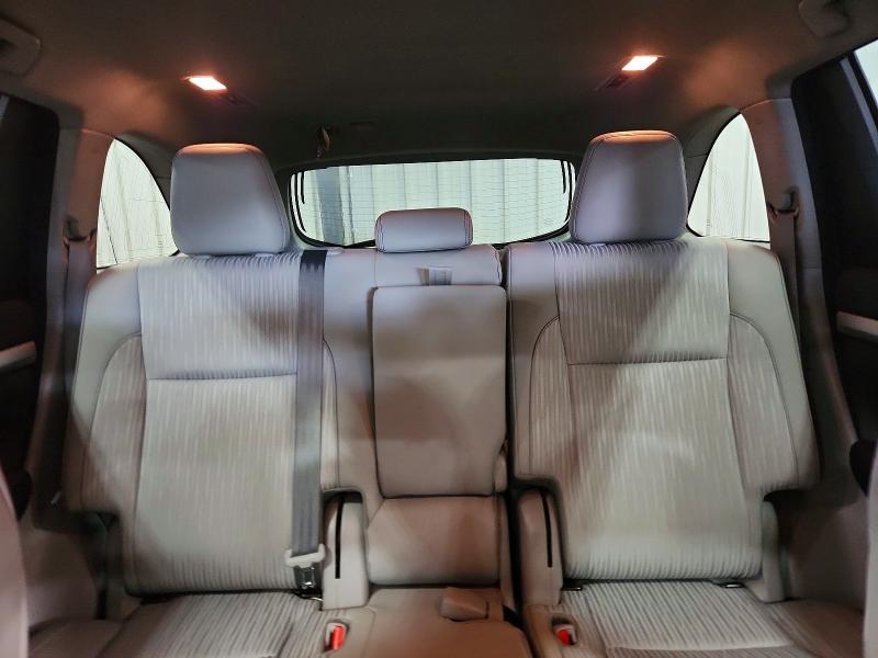 Photo 10 from auction – 2018 TOYOTA HIGHLANDER with VIN 5TDBZRFH3JS834844