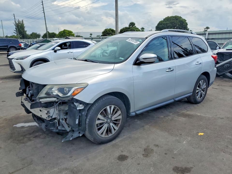 NISSAN PATHFINDER 2017 with VIN 5N1DR2MN1HC672342 - Photo from auction