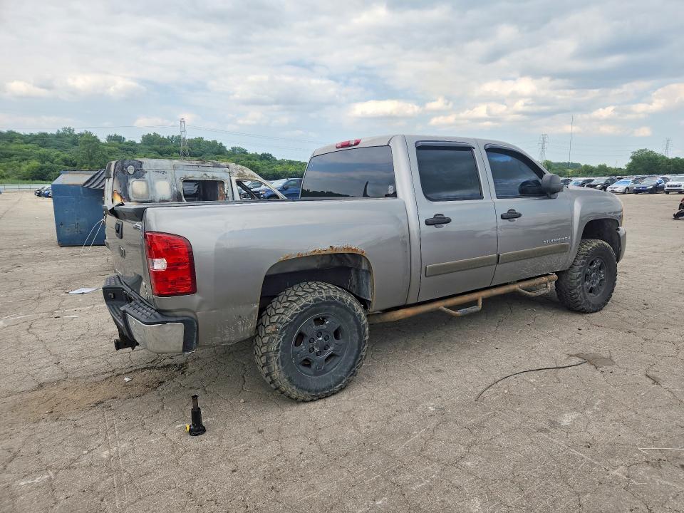 Photo 3 from auction – 2007 CHEVROLET SILVERADO with VIN 2GCEC13J71528409