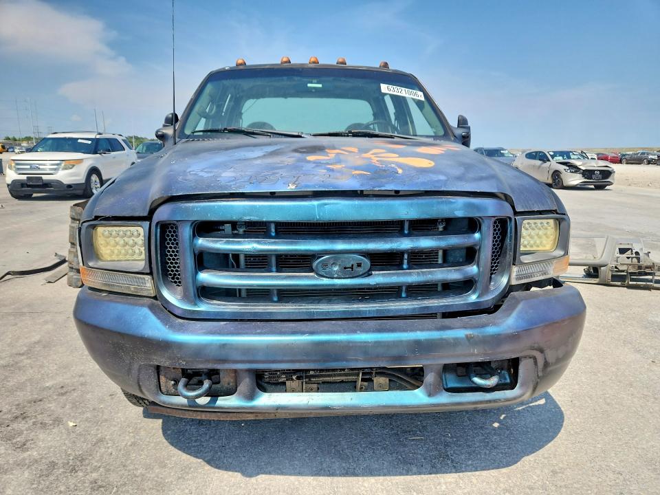 Photo 5 from auction – 2002 FORD F350 with VIN 1FDWW36S12EC02298