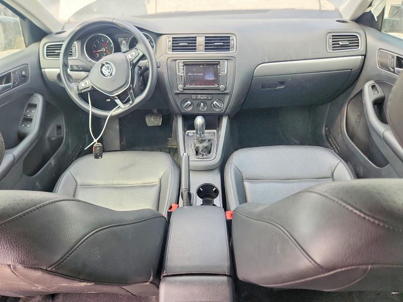 Photo 8 from auction – 2017 VOLKSWAGEN JETTA with VIN 3VWDB7AJ3HM392263