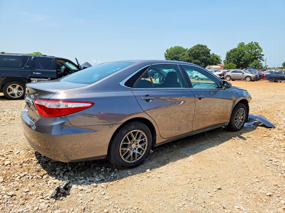 Photo 3 from auction – 2017 TOYOTA CAMRY with VIN 4T1BF1FK6HU350318