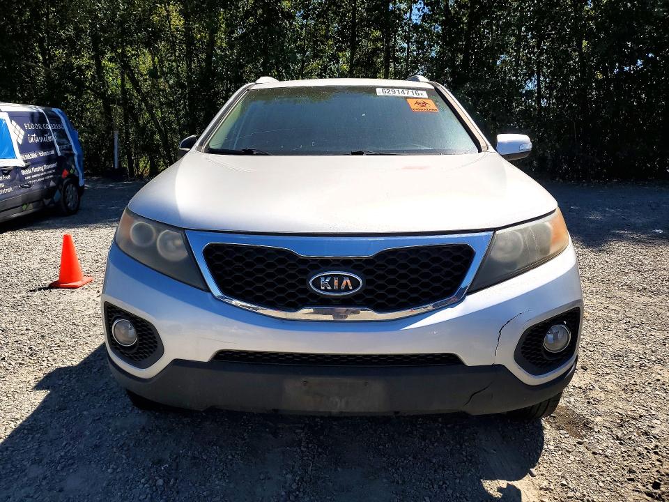 Photo 5 from auction – 2012 KIA SORENTO with VIN 5XYKT3A64CG192851