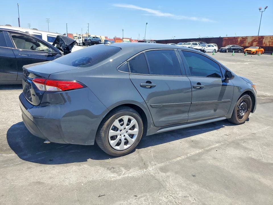 Zdjęcie 3 z aukcji – 2025 TOYOTA COROLLA z VIN 5YFB4MDE5SP229146