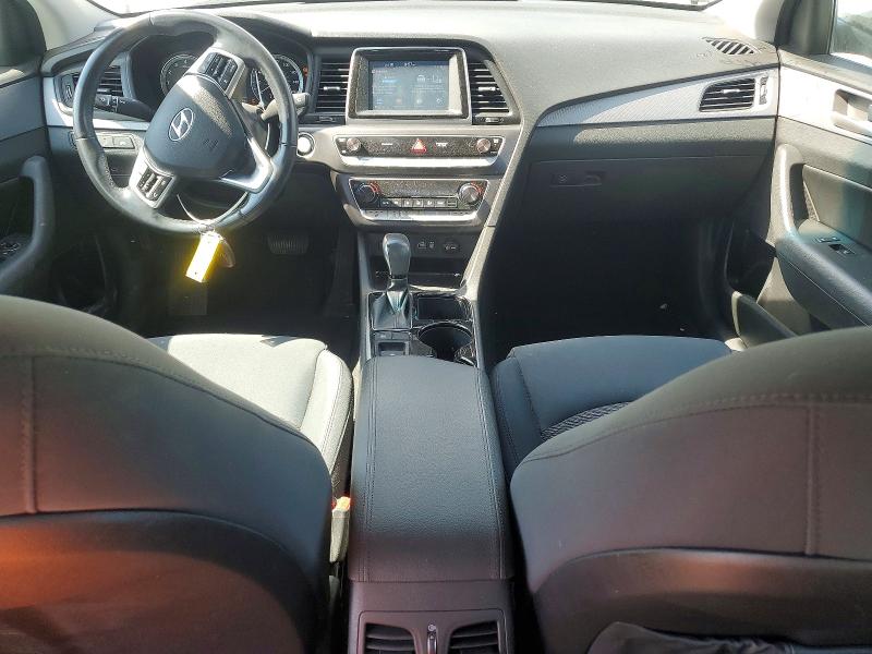 Photo 8 from auction – 2019 HYUNDAI SONATA with VIN 5NPE34AF5KH788724