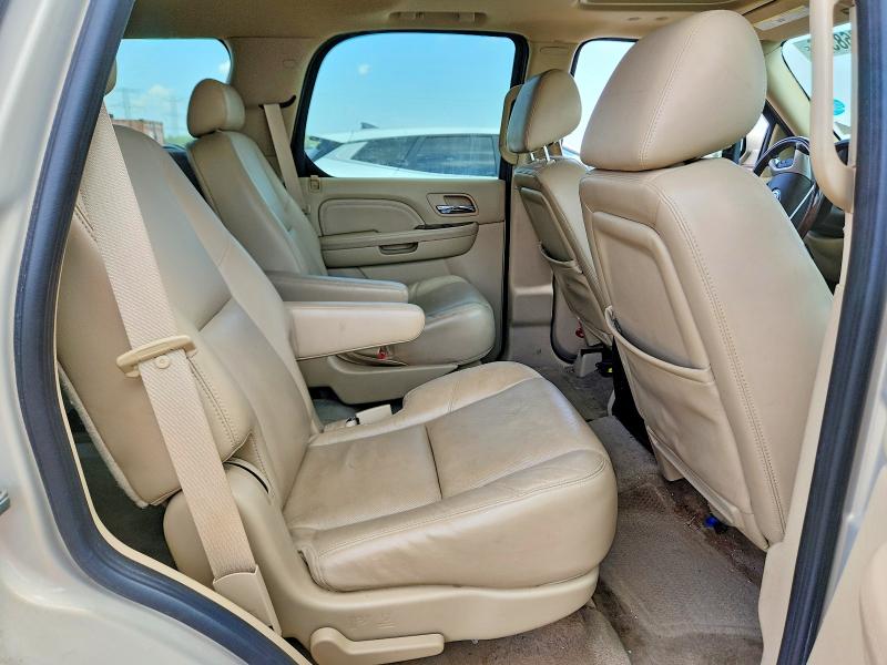 Zdjęcie 10 z aukcji – 2010 CADILLAC ESCALADE z VIN 1GYUKBEF1AR263903