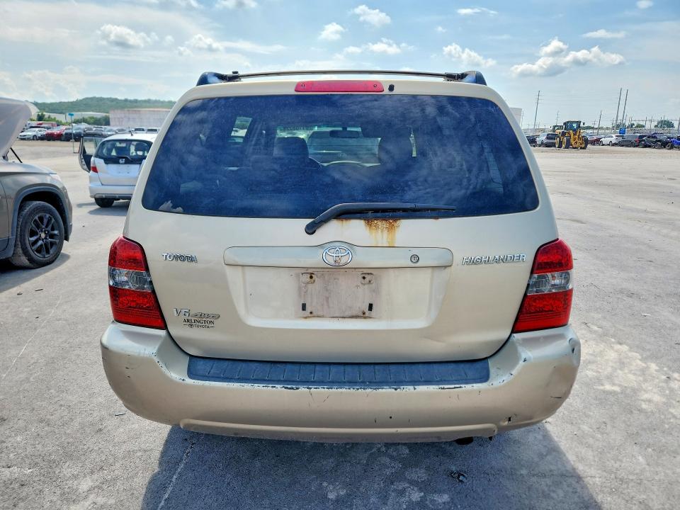 Photo 6 from auction – 2004 TOYOTA HIGHLANDER with VIN JTEEP21A640047555