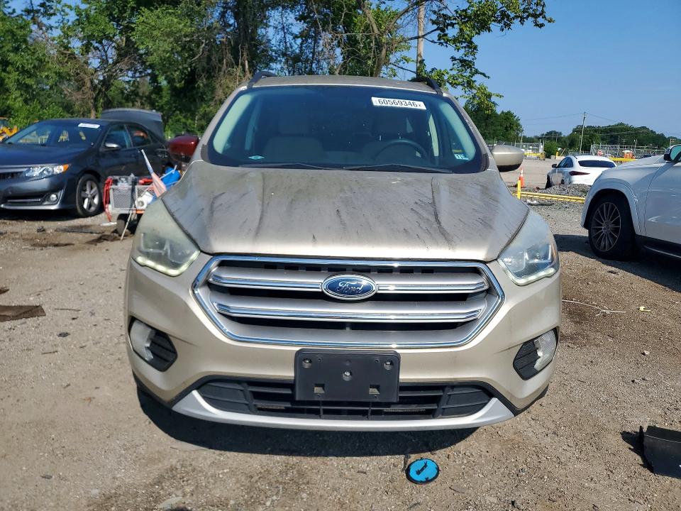 Photo 5 from auction – 2017 FORD ESCAPE with VIN 1FMCU9GD3HUC19937