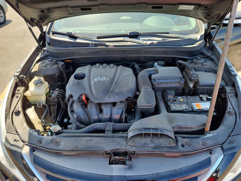 Photo 11 from auction – 2014 HYUNDAI SONATA with VIN 5NPEB4AC3EH912728