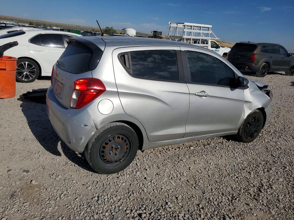Photo 3 from auction – 2019 CHEVROLET SPARK with VIN KL8CA6SA6KC741881