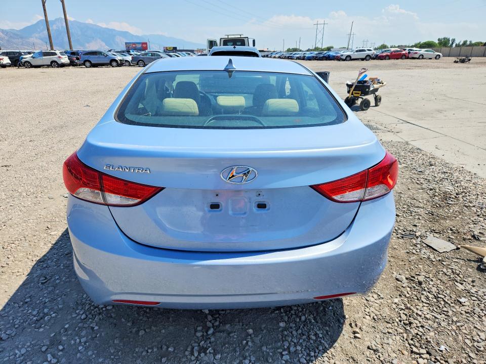 Photo 6 from auction – 2012 HYUNDAI ELANTRA with VIN KMHDH4AE8CU292002