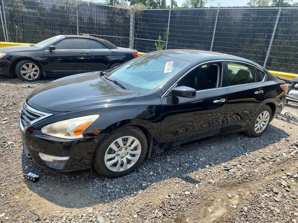 NISSAN ALTIMA 2015 with VIN 1N4AL3APXFC410326 - Photo from auction