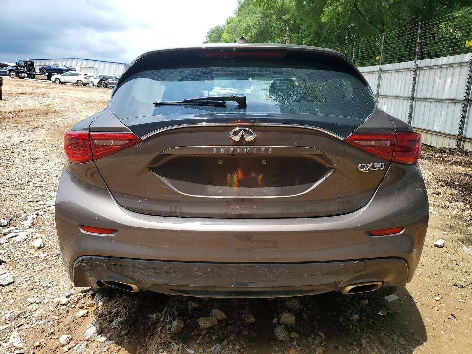 Photo 6 from auction – 2018 INFINITI QX30 with VIN SJKCH5CP9JA047807