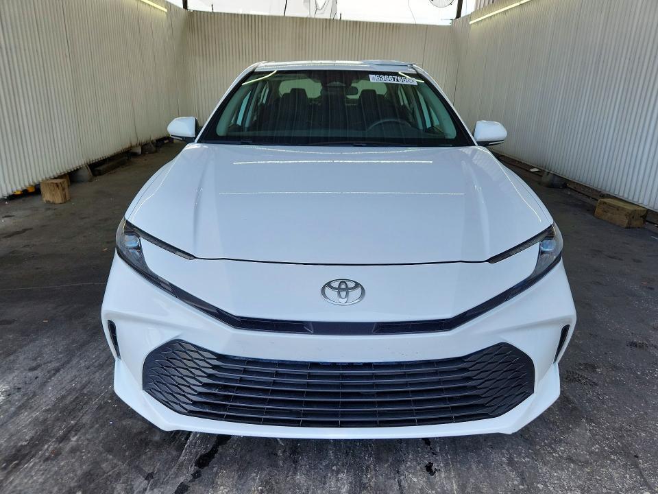 Photo 5 from auction – 2026 TOYOTA CAMRY with VIN 4T1DAACK8TU669465
