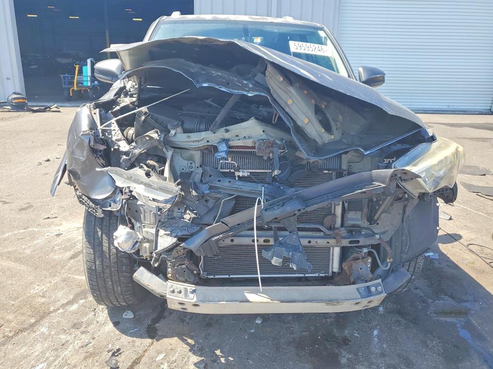 Photo 5 from auction – 2015 TOYOTA 4RUNNER with VIN JTEZU5JR2F5089485