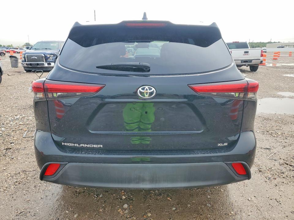 Photo 6 from auction – 2021 TOYOTA HIGHLANDER with VIN 5TDGZRAH1MS039907