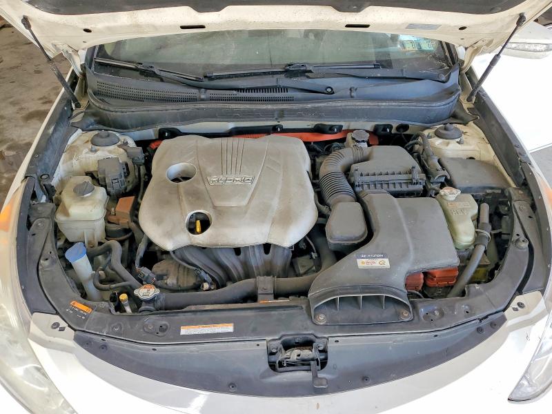 Photo 11 from auction – 2013 HYUNDAI SONATA with VIN KMHEC4A43DA068147