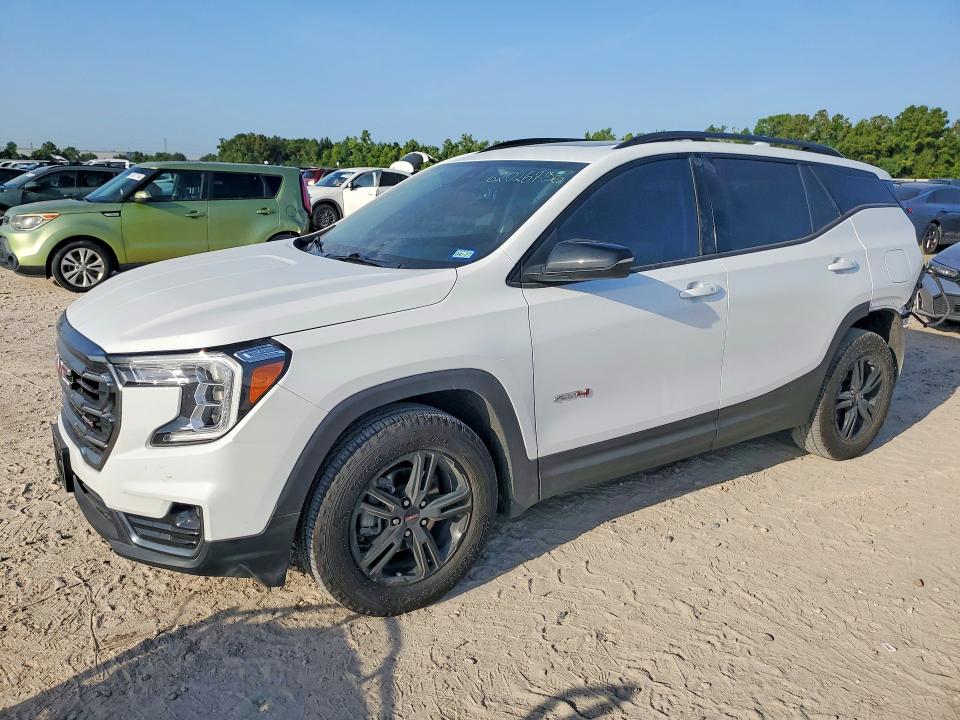 GMC TERRAIN 2024 with VIN 3GKALYEG6RL388341 - Photo from auction