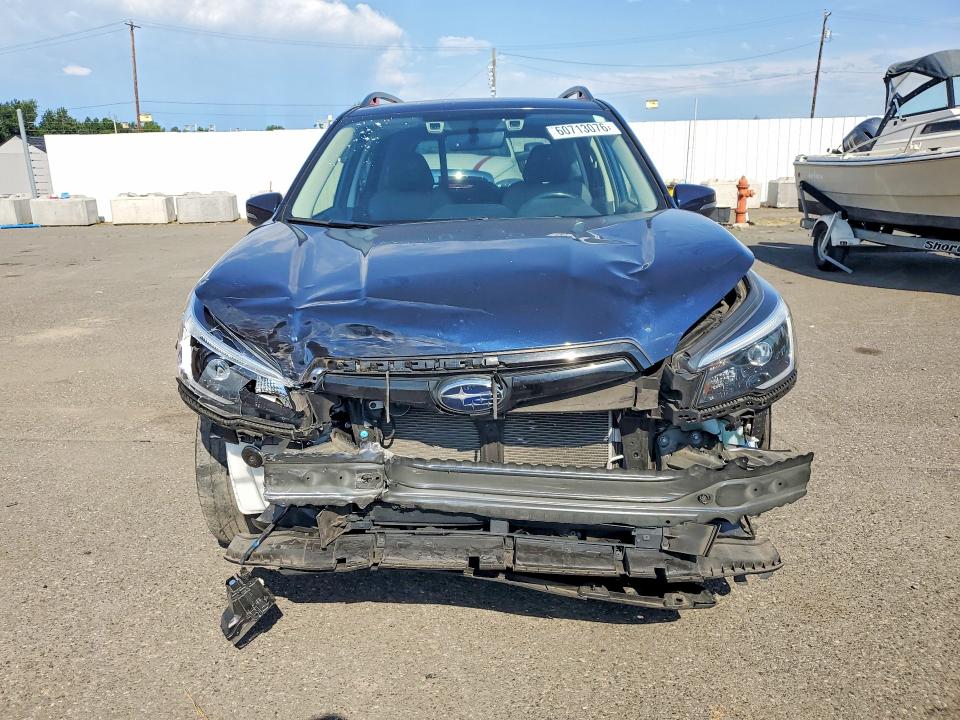 Photo 5 from auction – 2021 SUBARU FORESTER with VIN JF2SKARC0MH526367