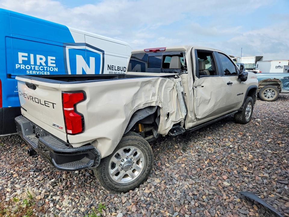 Photo 3 from auction – 2026 CHEVROLET SILVERADO with VIN 1GC4KYEY2TF278294