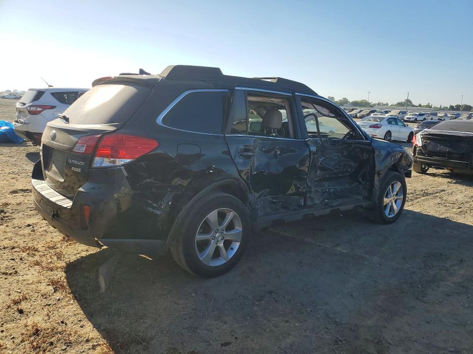 Photo 3 from auction – 2014 SUBARU OUTBACK with VIN 4S4BRLC7E3294899