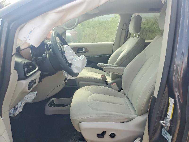 Photo 7 from auction – 2017 CHRYSLER PACIFICA with VIN 2C4RC1DG7HR533704