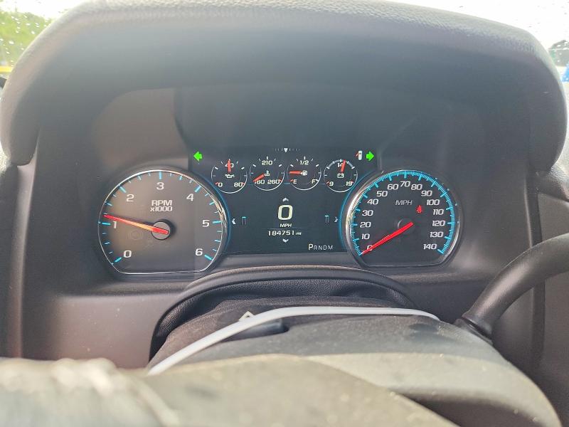 Photo 9 from auction – 2016 CHEVROLET SUBURBAN with VIN 1GNSKJKC6GR111035