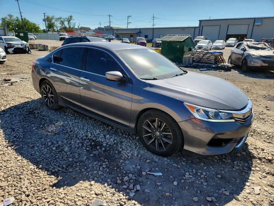 Photo 4 from auction – 2017 HONDA ACCORD with VIN 1HGCR2F50HA159450