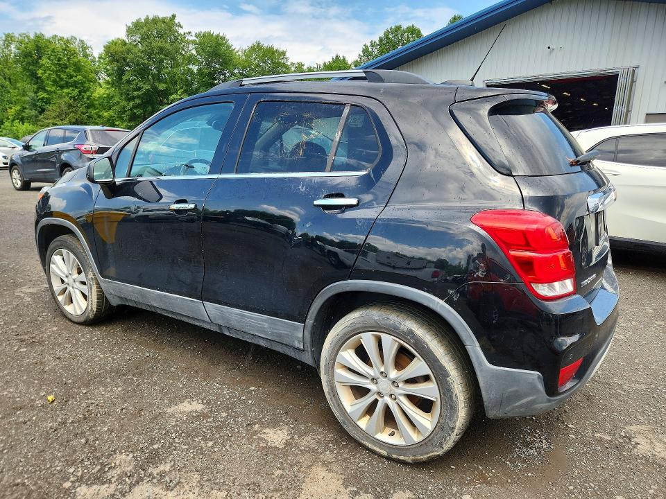 Photo 2 from auction – 2019 CHEVROLET TRAX with VIN 3GNCJRSB0KL109875