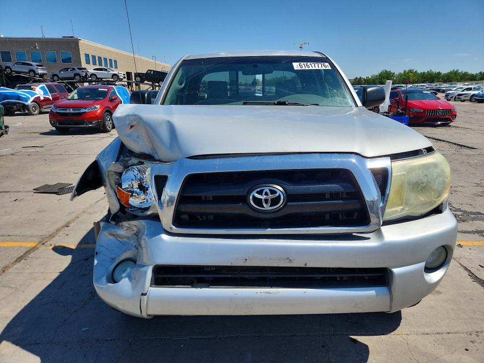 Photo 5 from auction – 2005 TOYOTA TACOMA with VIN 5TEUU42N75Z007220
