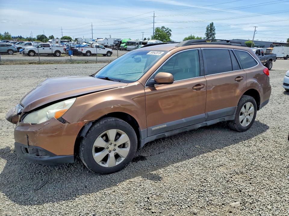SUBARU OUTBACK 2011 with VIN 4S4BRBCC4B3318636 - Photo from auction