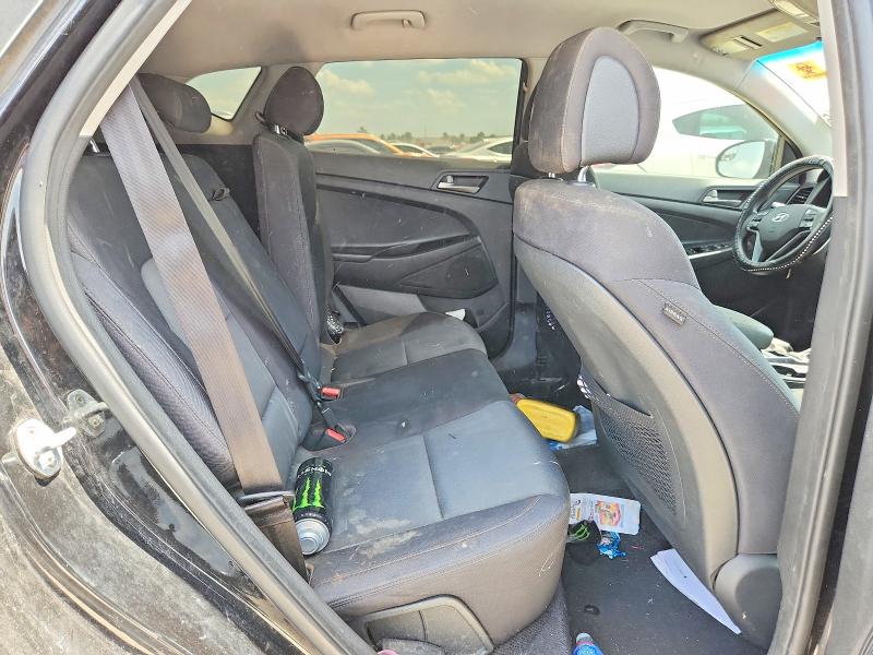 Photo 11 from auction – 2018 HYUNDAI TUCSON with VIN KM8J23A46JU802267