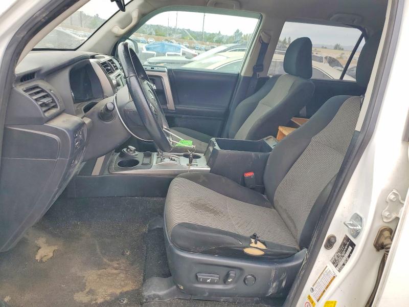 Photo 7 from auction – 2019 TOYOTA 4RUNNER with VIN JTEBU5JR7K5714037