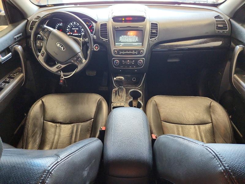 Photo 8 from auction – 2015 KIA SORENTO with VIN 5XYKWDA78FG558627