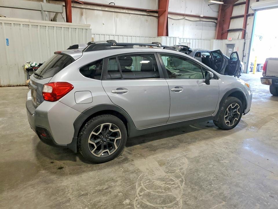 Photo 3 from auction – 2016 SUBARU CROSSTREK with VIN JF2GPALC7G8226863