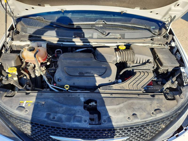 Photo 12 from auction – 2022 CHRYSLER VOYAGER with VIN 2C4RC1CG1NR159250