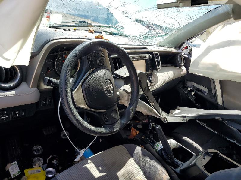 Photo 8 from auction – 2015 TOYOTA RAV4 with VIN JTMRFREV2FJ040923