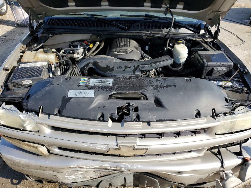 Photo 12 from auction – 2005 CHEVROLET SUBURBAN with VIN 3GNFK16Z35G230495